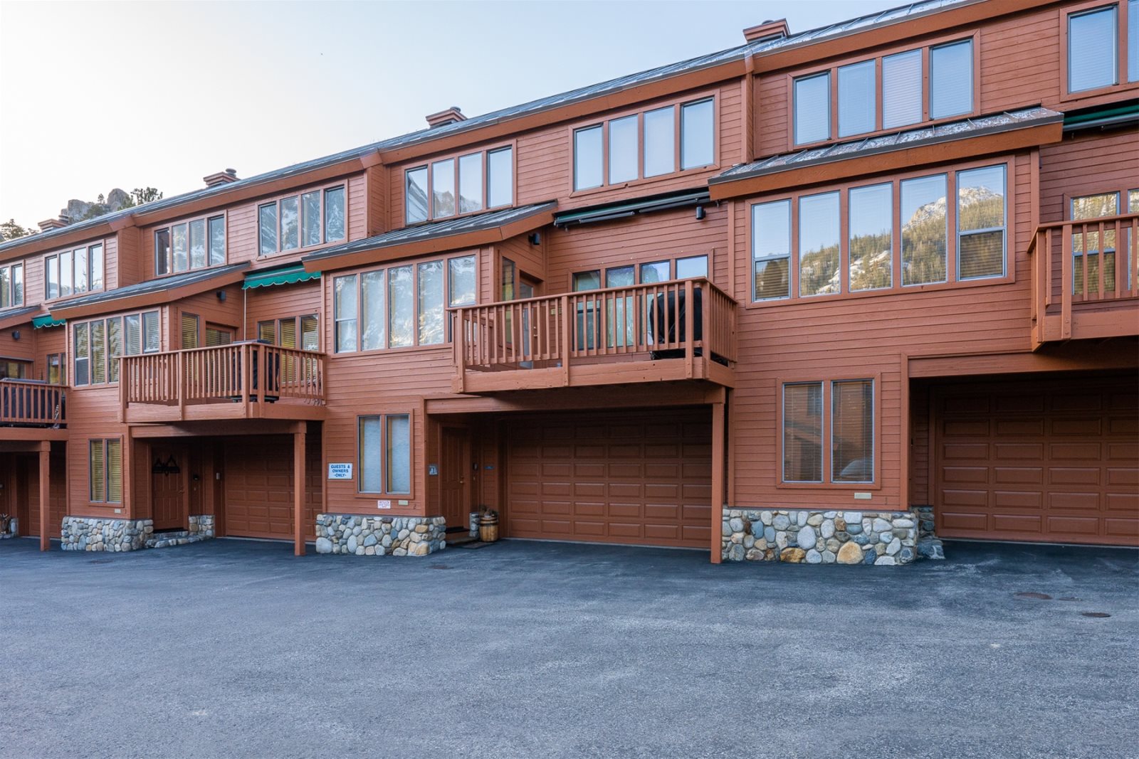 Aspen Meadows 2 June Lake Premier Reservations